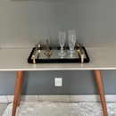 Bandeja Decorativa com Alça Dourada - Refinado Lar